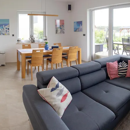 Beach House Wroclaw Vila *